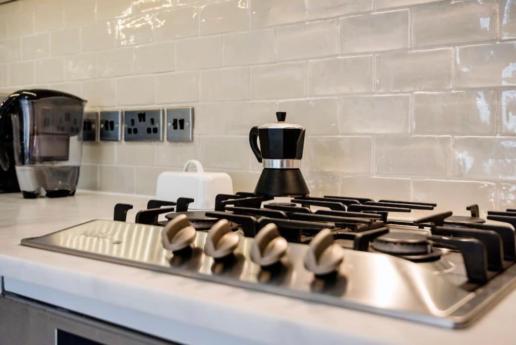 דירות לונדון Contemporary Clapham Living מראה חיצוני תמונה